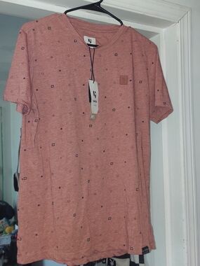 Men’s Short-Sleeve Printed Tee — Dusty Rose